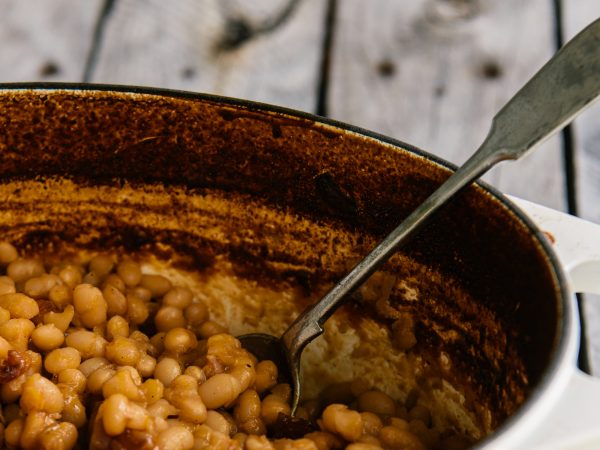 16.03.08_Maple-Baked-Beans_Slider.jpg