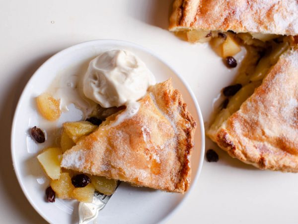 Maple syrup and apple pot pie