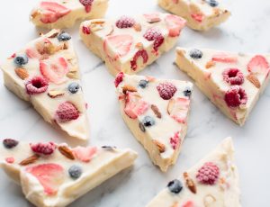 Frozen Strawberry, Maple and Yoghurt Bark