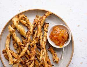 Maple onion twists