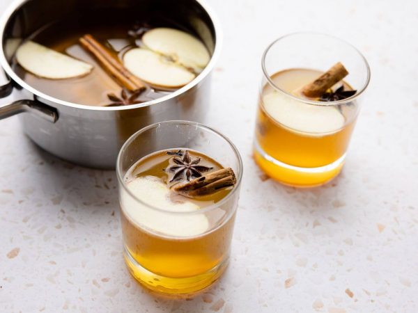 Maple mulled cider