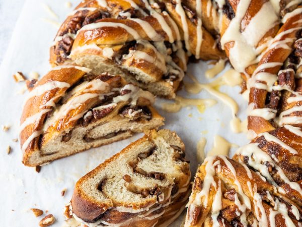 Maple pecan couronne