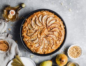 My Vegan Minimalist&#8217;s Vegan Pear Cake