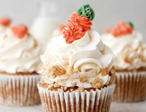 Holly Jade&#8217;s Vegan Maple and Carrot Cake Cupcakes