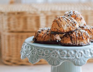 Katherine Littlejohn&#8217;s Coconut and Maple Macaroons