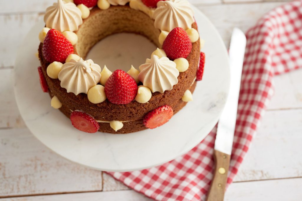 Maple Crown Cake - Maple from Canada