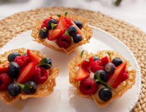 Maple Brandy Snaps with White Chocolate Mousse