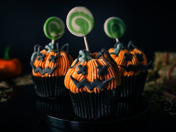 Maple Pumpkin Halloween Cupcakes